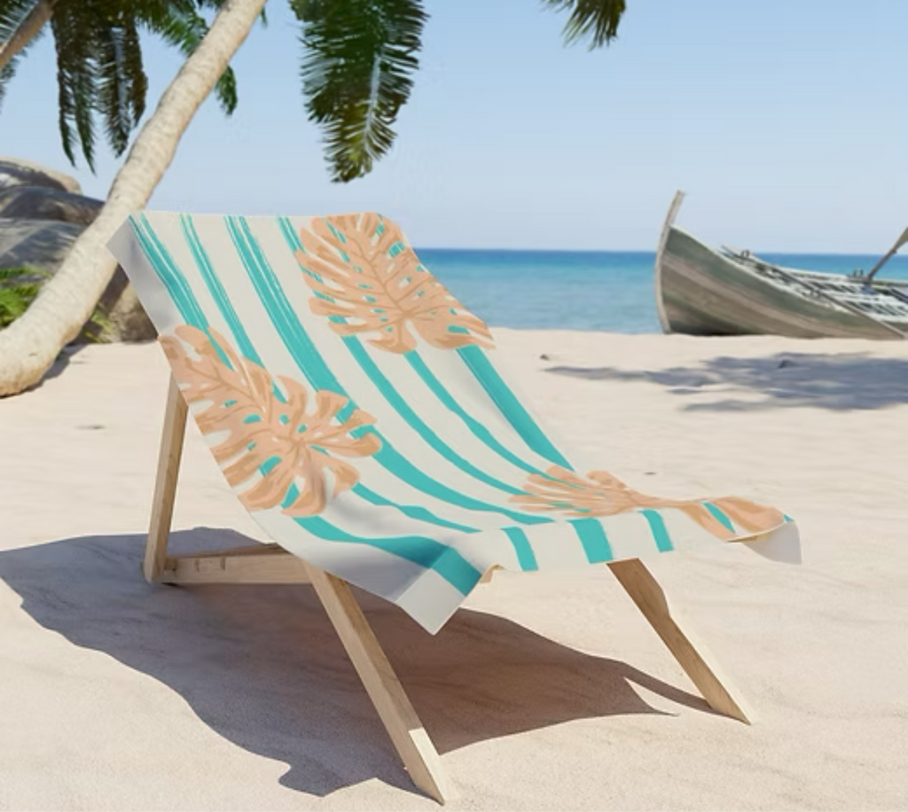 ACCESSORIES ~ Beached towels and bag