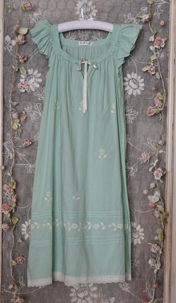 POWELL CRAFT~ Flutter sleeve nightgown