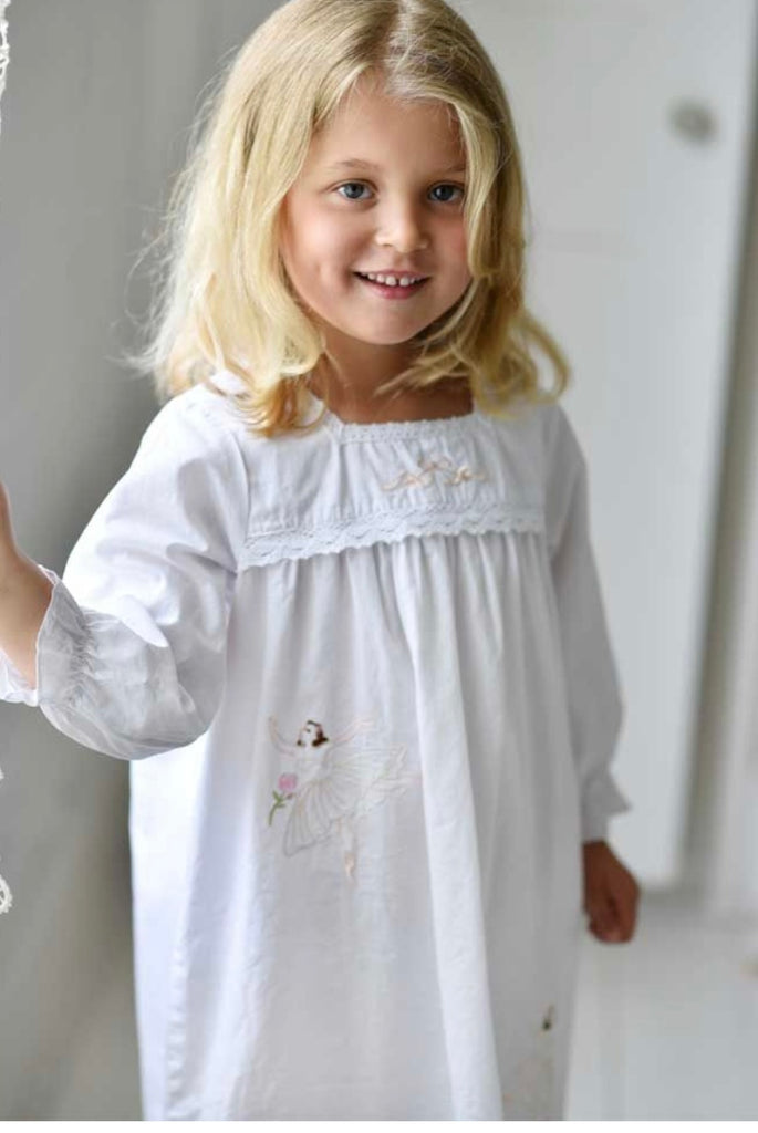 POWELL CRAFT~girls nightgown w ballet dancer 33