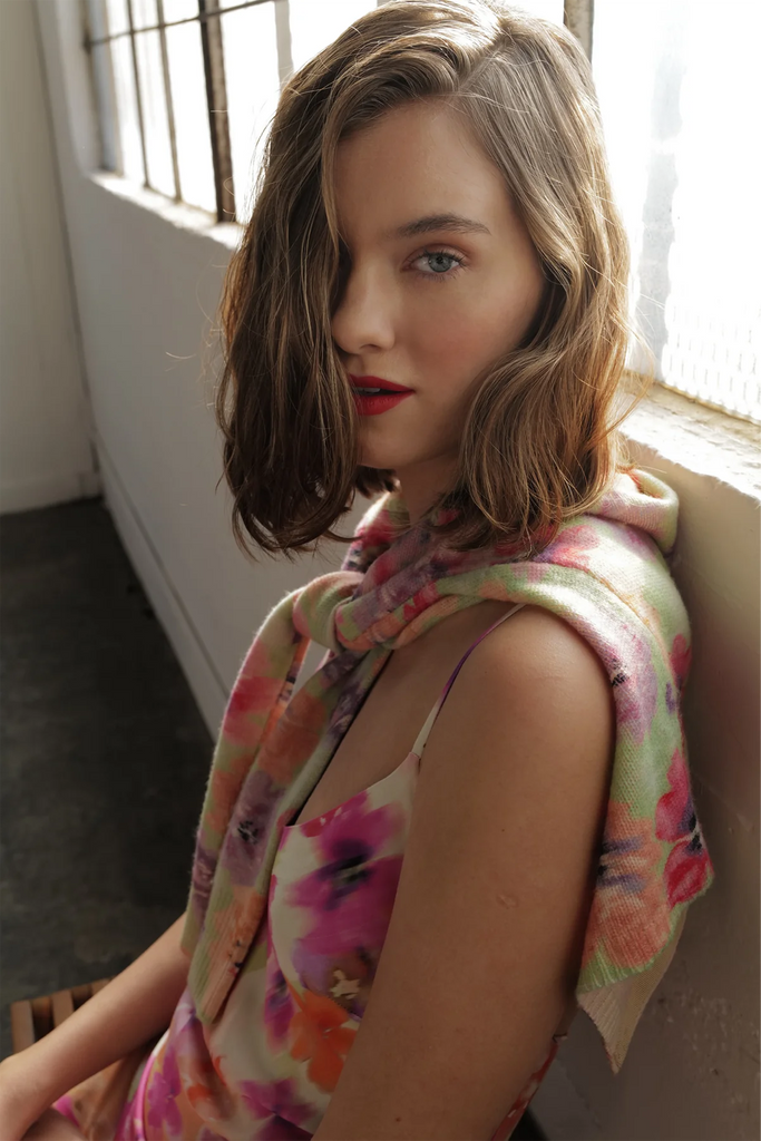 LE SUPERBE~ Frida flowered sweater