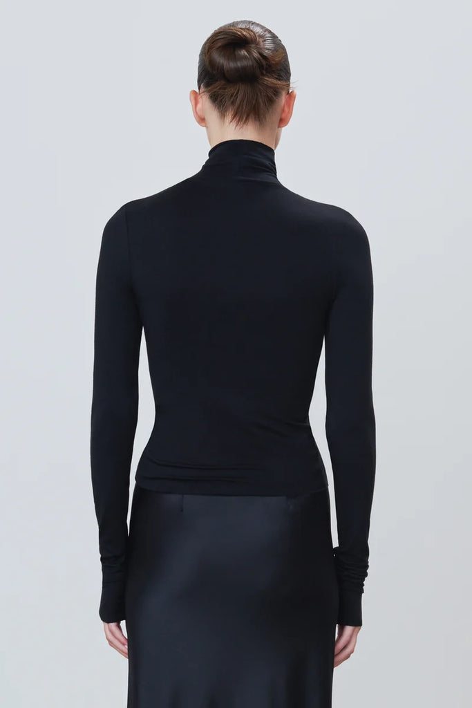 ETERNE~Fitted Turtleneck