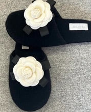 Arlotta ~ Cashmere Flower Slide