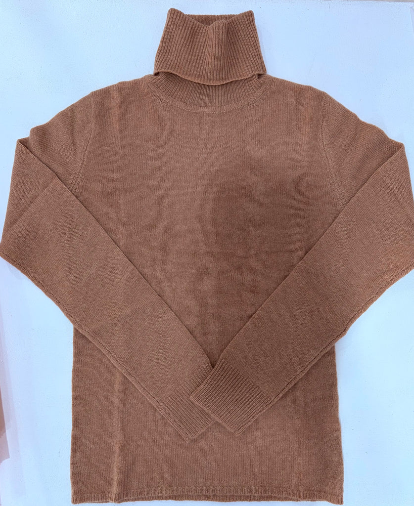 MORAY ~ Turtleneck Lightweight Sweater