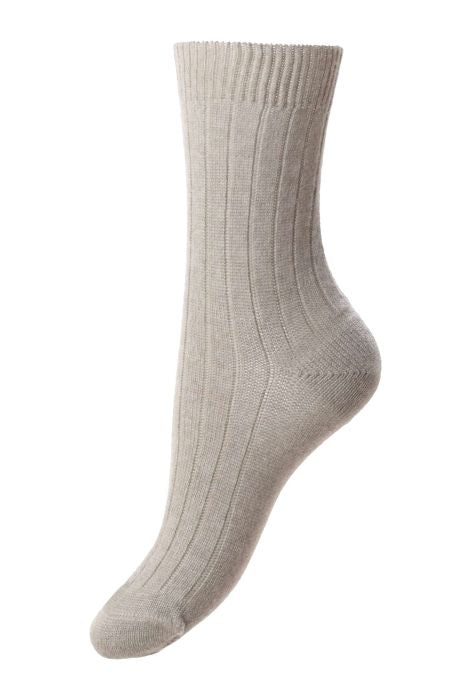 PANTHERELLA ~ Tabitha cashmere blend solid socks