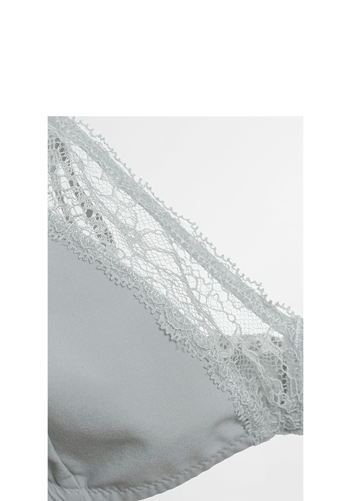 ICONE~ Vega bra with lace
